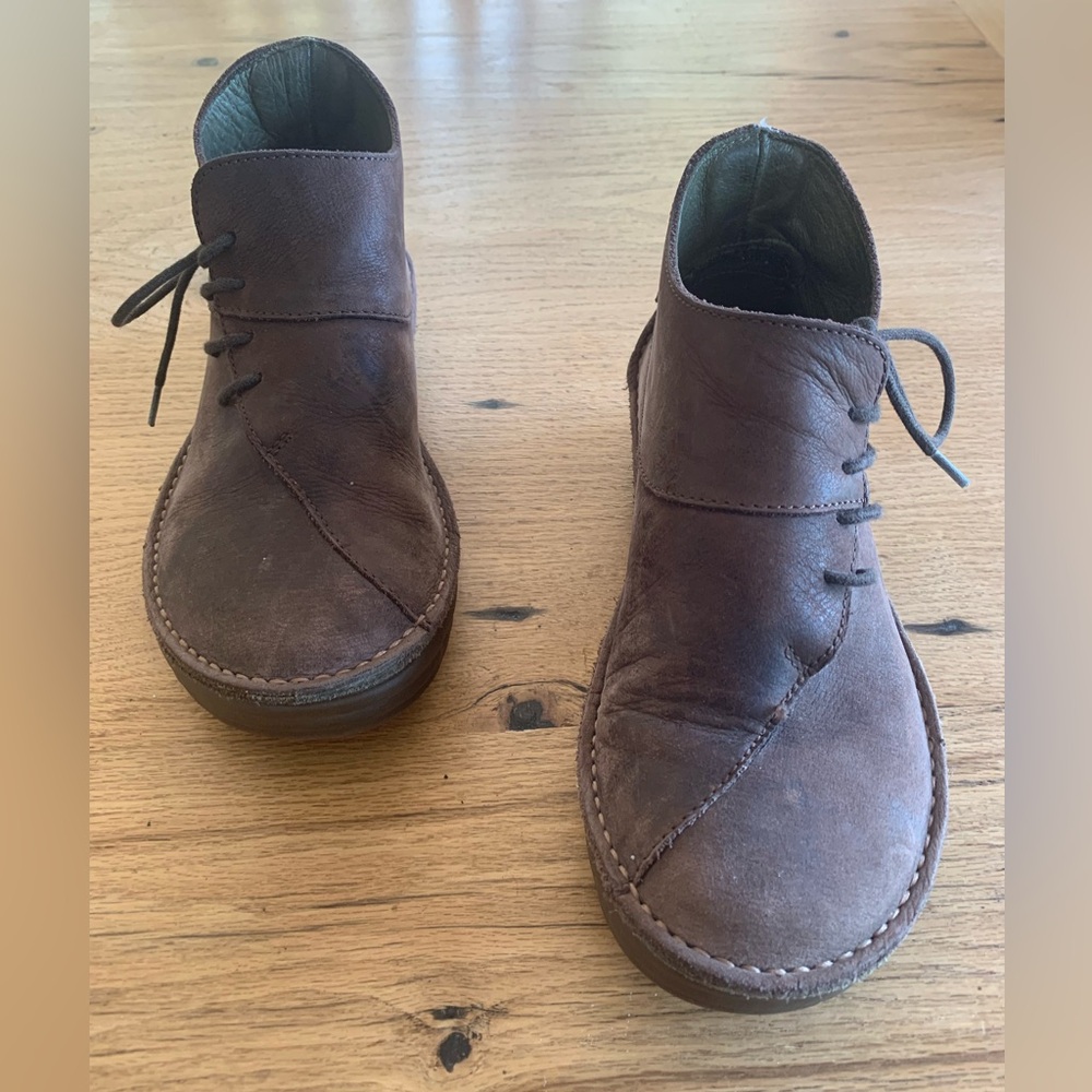 El Naturalista Side Lace Up Leather Bootie Brown Women’s 5 1/2‎ Preloved